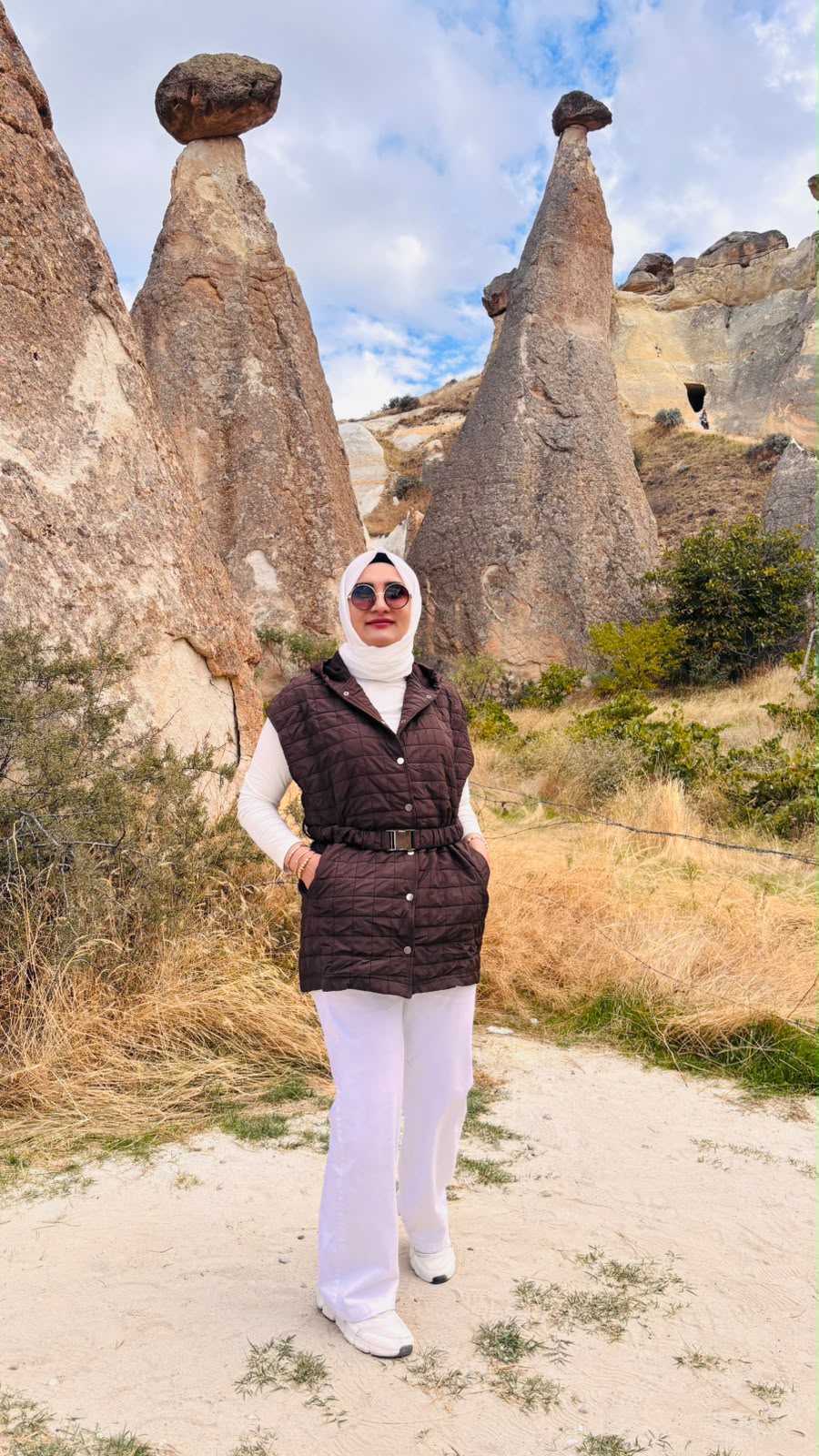 Belden Kemerli, Kullanışlı Cepli Kapitone Kahve Yelek