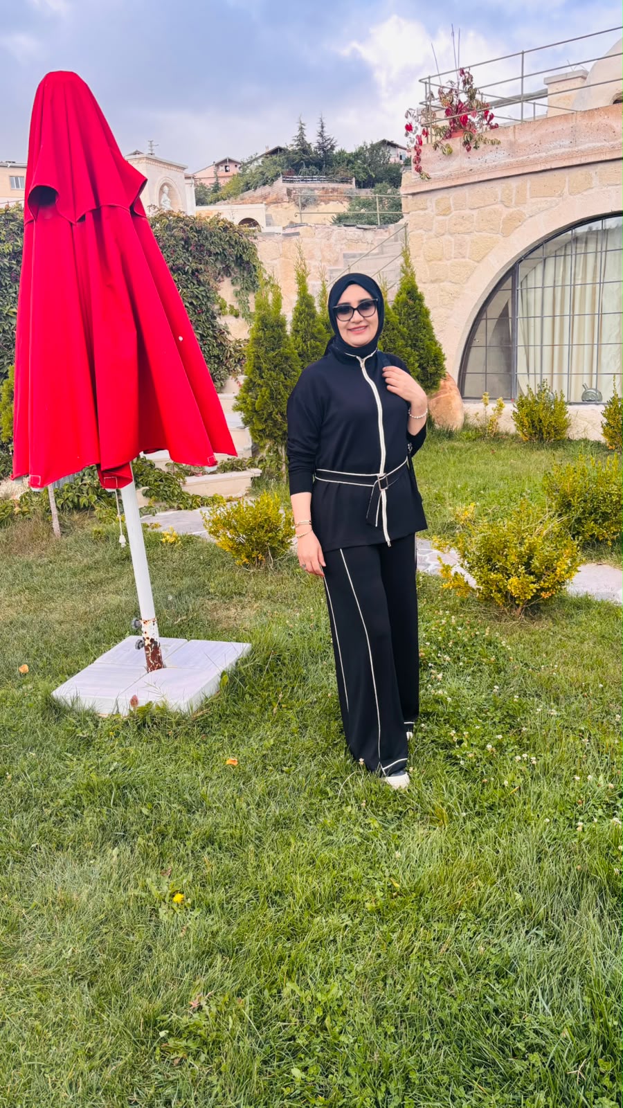 Siyah Biyeli Takım