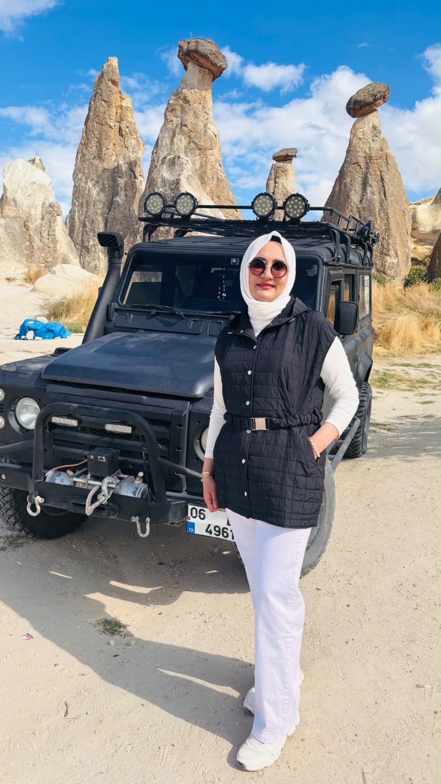 Belden Kemerli, Kullanışlı Cepli Kapitone Siyah Yelek